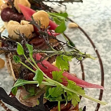 Logis Des Sittelles فندق Montfort-le-Gesnois