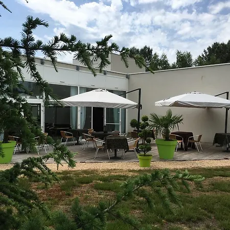 Logis Des Sittelles Otel Montfort-le-Gesnois