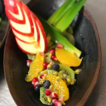 Logis Des Sittelles فندق