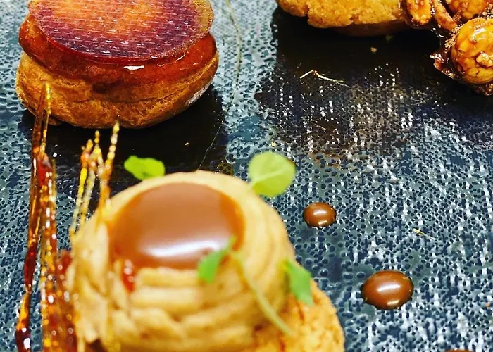 Logis Des Sittelles Hotel