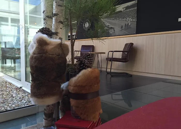 Logis Des Sittelles Hotel 3*