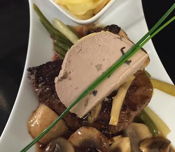 Logis Des Sittelles Montfort-le-Gesnois