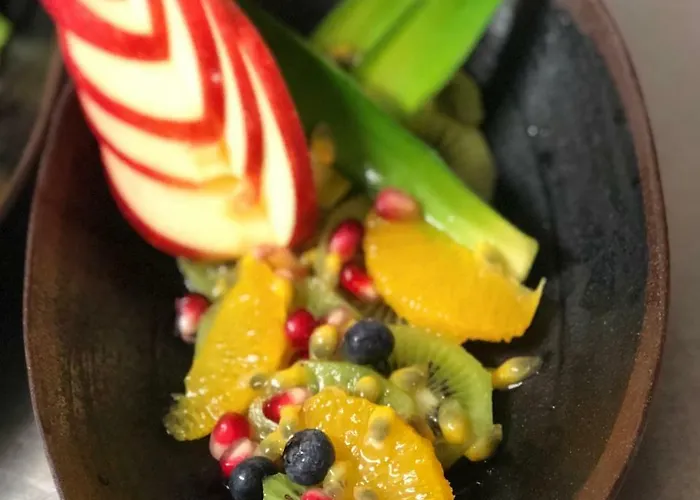 Logis Des Sittelles فندق