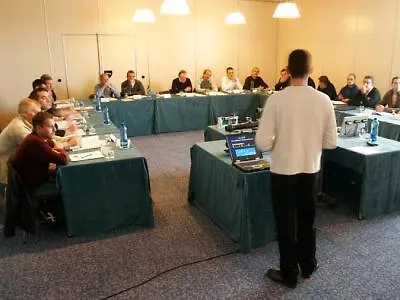 Logis Des Sittelles Hotel Montfort-le-Gesnois